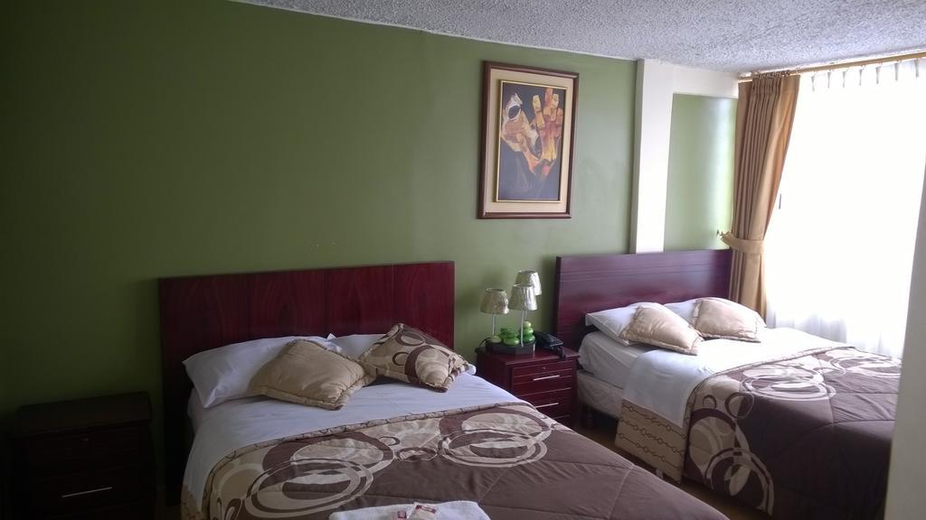 Hostal El Roble Quito Bilik gambar