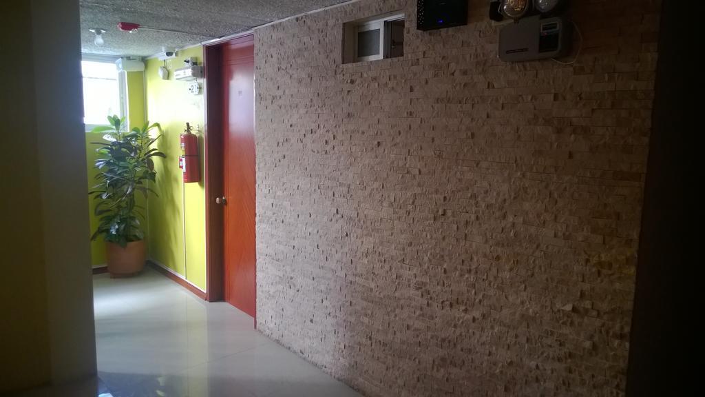 Hostal El Roble Quito Bilik gambar
