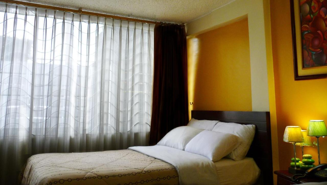Hostal El Roble Quito Luaran gambar