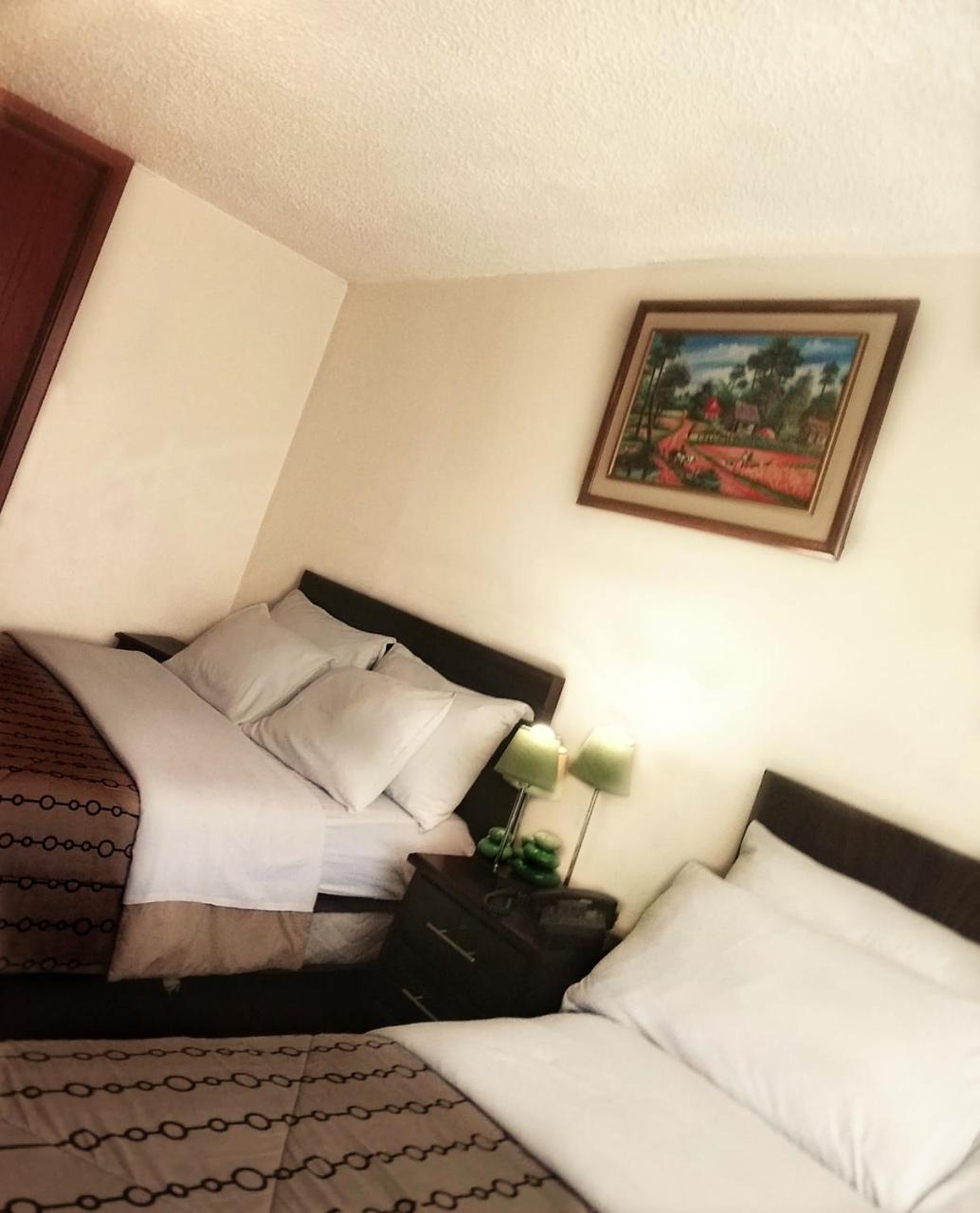 Hostal El Roble Quito Luaran gambar